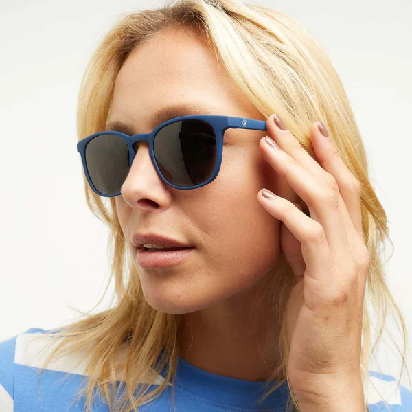 Dalston-Navy Blue sun 3