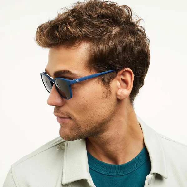 Dalston-Navy Blue sun 4