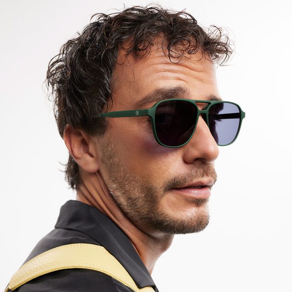 Barner-SUNGLASSES-ECOM-Modelos17431